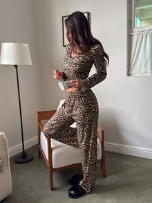 Dream Adore Women's Casual Leopard Print V-Neck Fitted Long Sleeve Pajama Set - Multicolor - View 8
