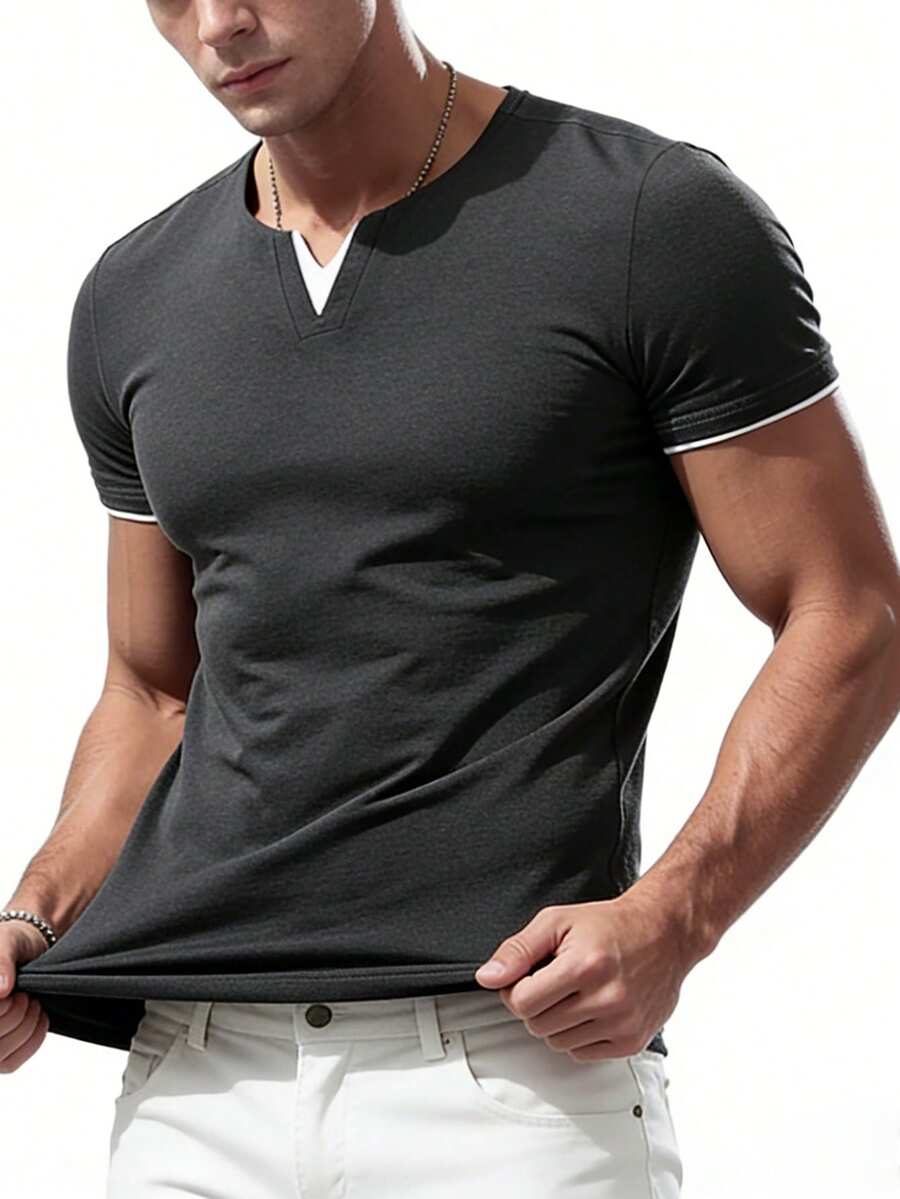 Manfinity Homme 男士V领二合一短袖T恤，修身弹力，提亮肌肉，厚实保暖，紧身版型，休闲健身T恤，男士V领T恤，性感男士衬衫，男士时尚黑色V领T恤 - 灰色 - 查看 1
