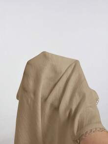 SHEIN Frenchy Áo thun cổ chữ V viền ren tương phản, thêu hình trái tim - Màu Khaki - Xem 9