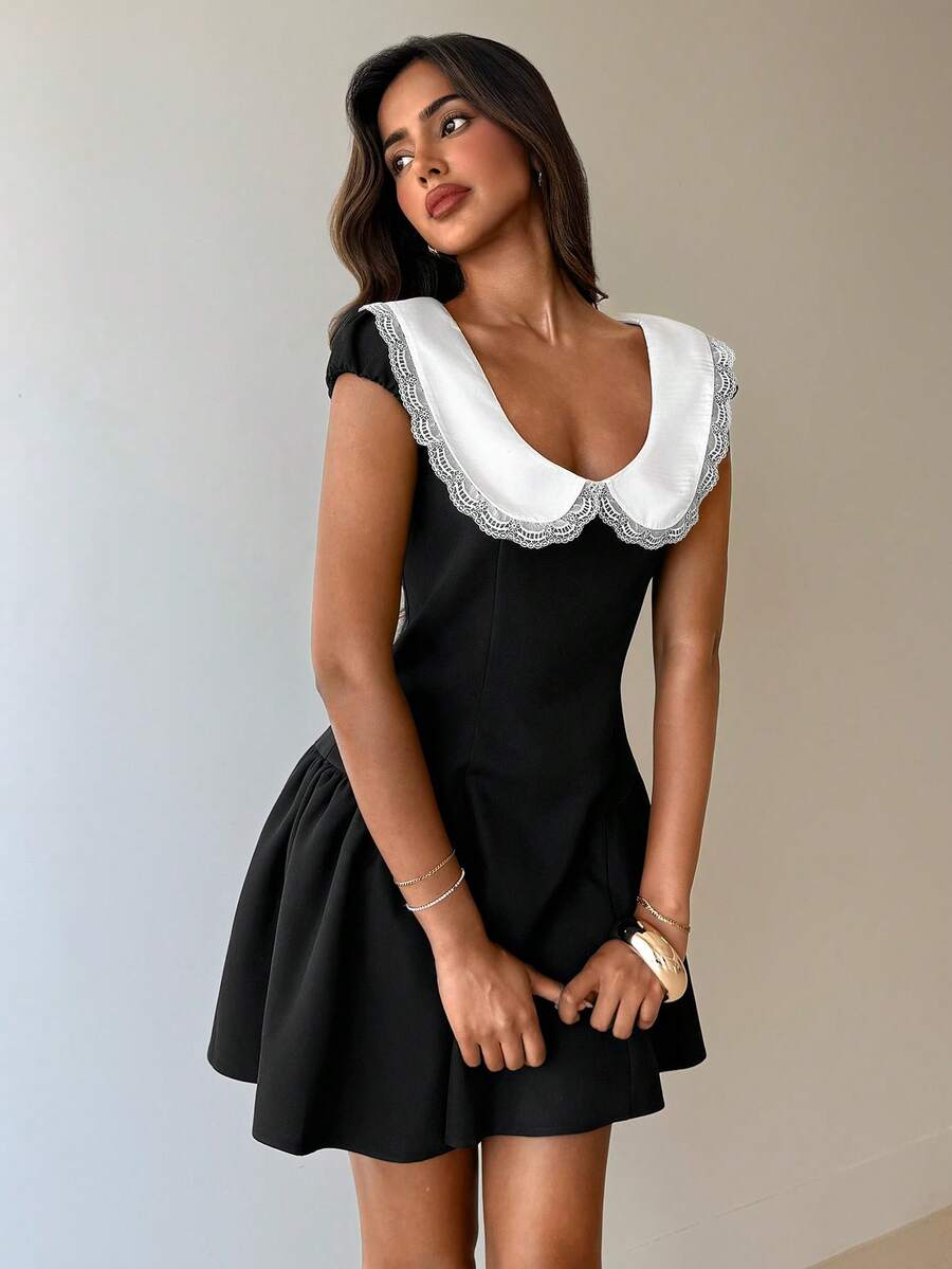 Aloruh 女士黑色优雅性感极简时尚网红浪漫蕾丝花瓣袖A字迷你连衣裙，春夏款 - 黑色 - 查看 1