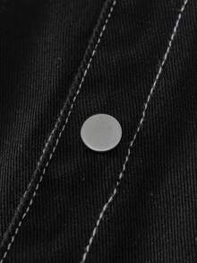 Manfinity EMRG 男士夏季休闲前扣口袋短袖黑色牛仔衬衫 - 黑色 - 查看 4