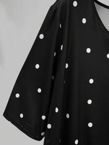 EMERY ROSE Große Größen V-Ausschnitt Dropped Shoulder Lässig Loose Polka Dot T-Shirt - Verschiedenfarbig - Übersicht 7