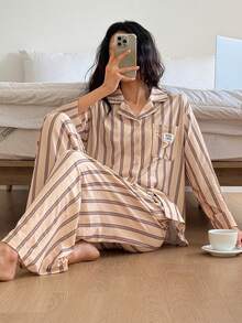 DAZY Conjunto de pijama holgado con decoración de letras a rayas para mujer - Caqui - Ver 4