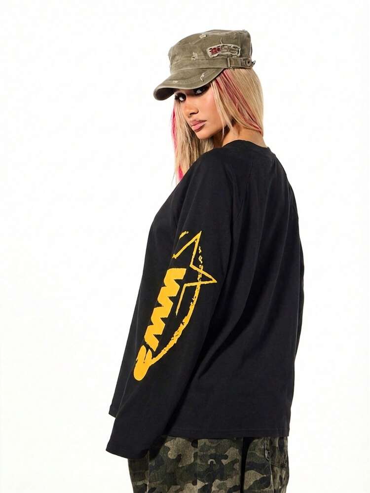 SUMWON ロング丈オーバーサイズ長袖Tシャツ、イエローテキストグラフィック、ブラックコットンカジュアルストリートウェアトップ、秋冬