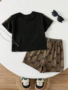 2件套婴儿男女童休闲可爱几何印花拼接宽松圆领针织小熊图案T恤和短裤套装，适合春夏穿着 - 彩色 - 查看 2