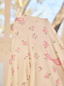 CottageSlumber Bộ đồ ngủ liền thân dài tay in họa tiết hoa lãng mạn, có nơ, kiểu dáng ôm sát, cỡ lớn. - Màu be - Xem 8