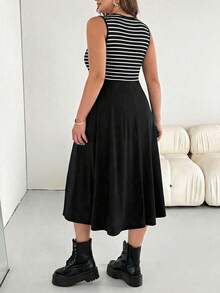 Shapeblank 大码女装春夏时尚休闲弹力舒适日常基础款条纹拼接背心中长连衣裙，具有显瘦效果，夏季穿搭，曲线连衣裙，黑白连衣裙，简约风格，职业装 - 黑與白 - 查看 2