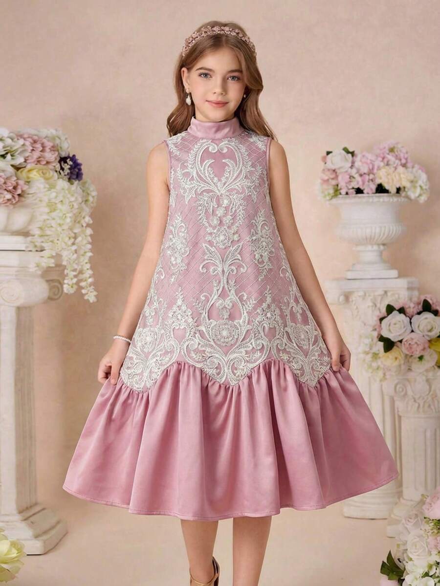 SHEIN Đầm suông thường ngày màu hồng tro cho bé gái tween, họa tiết thêu trắng, gấu ngắn bèo nhún - Hồng - Xem 1