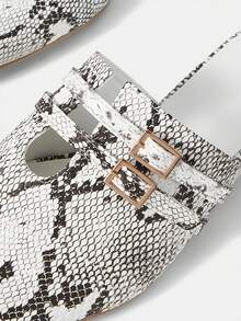 Mnmlis Women Pumps - White - View 4