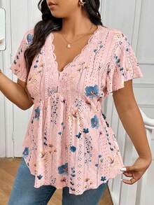 SHEIN Frenchy Plus Size Tie Dye Floral V-Neck Lace Patchwork Textured Women T-Shirt, Going Out Tops Short Sleeve Tops Babydoll Tops Floral Tops Summer Blouses For Women Floral Print Top - Pink - View 3