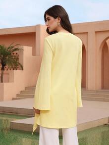 Graceveil 1pc Women's Solid Color Round Neck Textured 3D Floral Split Asymmetrical Long Sleeve T-Shirt - Yellow - View 6