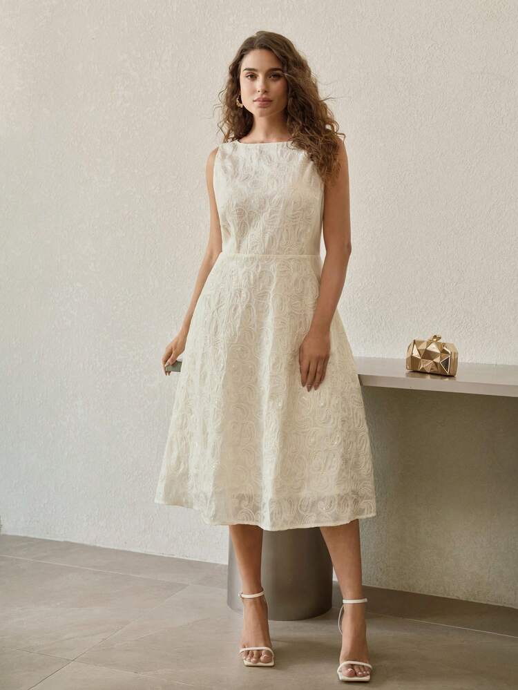 PLUS SIZE WOMEN'S APRICOT TEXTURED ELEGANT SLEEVELESS EMBROIDERED MID-LENGTH DRESS