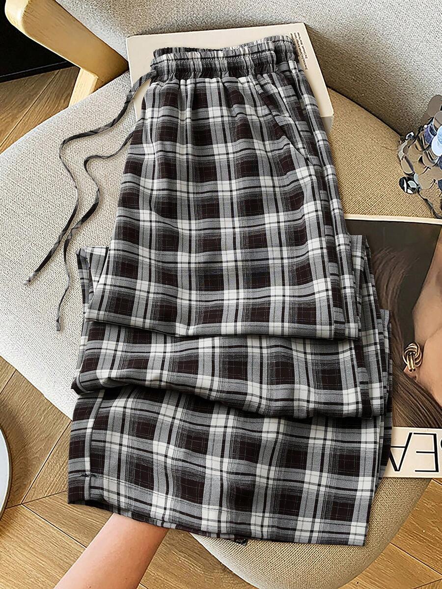 GlowEve Women's Plaid Wide Leg Pants, Elastic Waist Relaxed Fit High-Rise Casual Straight Trousers, Spring/Summer - Black and White - View 1