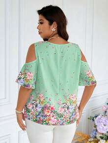 SHEIN Frenchy Áo kiểu trễ vai dáng rộng, họa tiết hoa phối ren, cỡ lớn, thích hợp mặc mùa hè. - Màu xanh Bạc hà - Xem 2