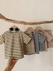 SHEIN 3件套男女宝宝短袖短裤睡衣套装，针织面料，适合室内外穿着 - 彩色 - 查看 4
