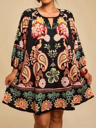 Travachic Plus size damklänning i svart och beige med retrotryck, blommig klänning med 7/8-ärmar, höstklänning