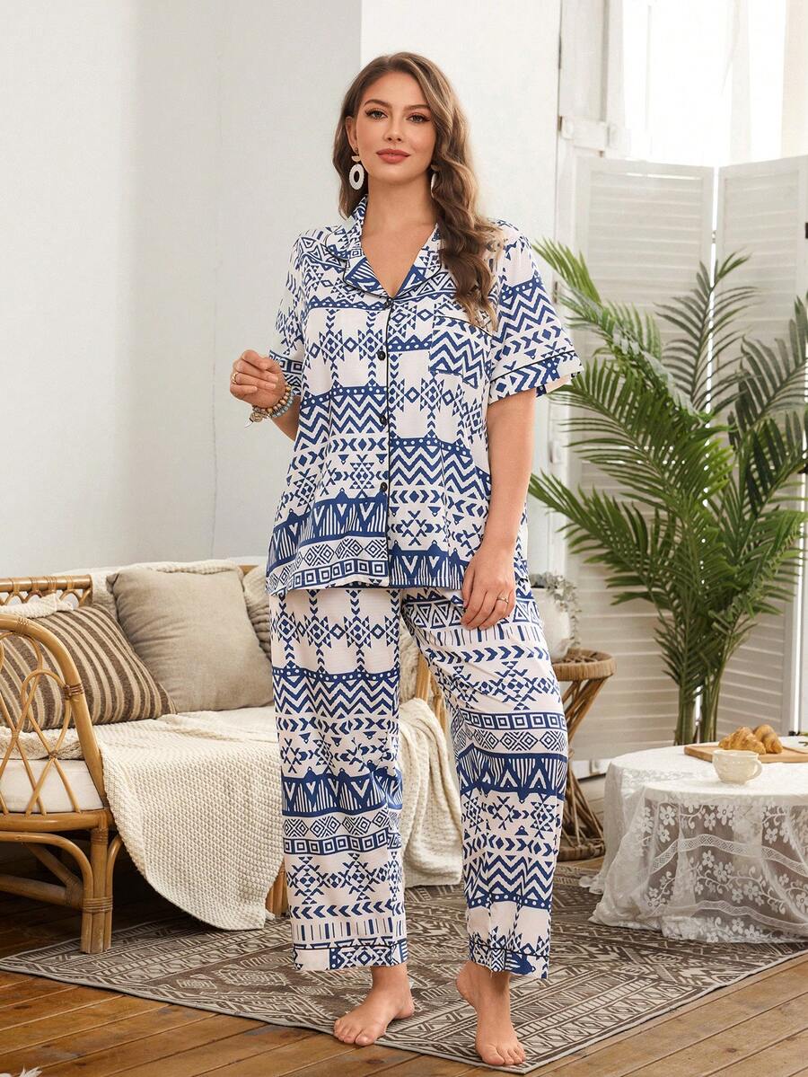 Serenescape Conjunto de pijama de manga corta con diseño de bolsillo, cuello y estampado todo sobre chifón con efecto de burbuja para tallas grandes - Multicolor - Ver 1
