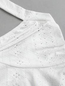 Sweetra Petite 女士杏色吊带背心，饰有金属环细节和不对称下摆，修身衬衫式上衣，适合春夏穿着 - 白色 - 查看 6