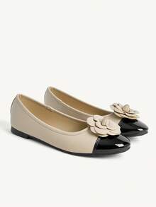 CUCCOO CHICEST Women's Colorblock Floral Decor Fashion Casual Slip-On Shoes - Beige - View 9