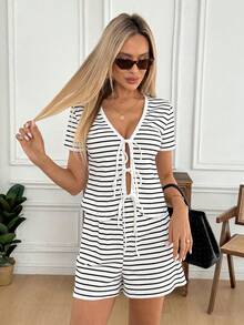 Easowa 2pcs Apricot White Knit Textured Striped Women Top And Shorts Set, Retro Style - Black and White - View 3