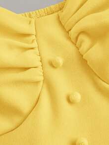 SHEIN MOD 女士无袖褶皱胸部装饰纽扣裹身荷叶边下摆红色连衣裙 女士吊带裙 黄色连衣裙 黄色吊带裙 迷你连衣裙 束身胸衣连衣裙 - 黃色 - 查看 3