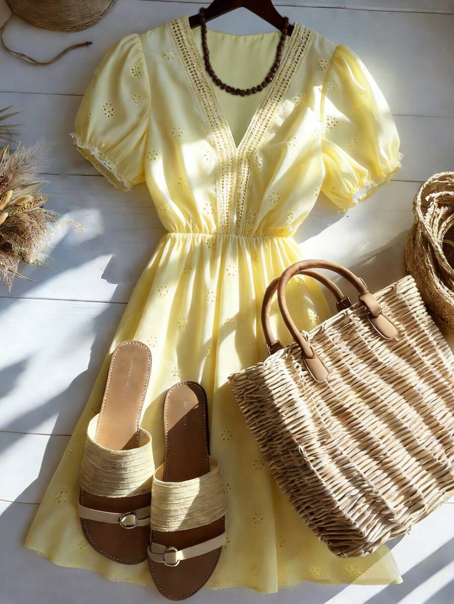 GlowEve 女士V领黄色短袖优雅泡泡袖连衣裙 - 黃色 - 查看 1
