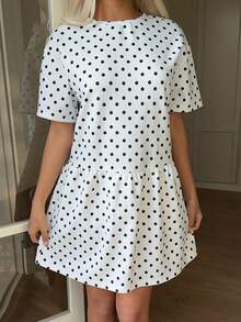CovetEZ 女士波点圆领褶皱休闲约会度假迷你连衣裙 波点连衣裙 波点连衣裙 波点连衣裙 时尚连衣裙 白色波点连衣裙 女装连衣裙 女士夏季连衣裙 波点连衣裙 惊艳连衣裙 - 黑與白 - 查看 4