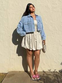 SHEIN EZwear 大码女式落肩长袖做旧毛边单排扣牛仔外套 - 淺色水洗藍 - 查看 5
