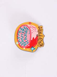 HARRY POTTER X SHEIN 1 粉色卡通蛋糕图案，英文字母金属胸针 - 彩色 - 查看 1