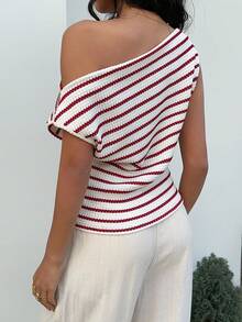 Sunnyshic 女士纹理条纹不对称肩部设计，显瘦腰身，性感露肩，甜美度假风T恤。完美的夏季度假穿搭。 - 紅白色 - 查看 2