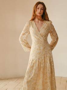 MOTF PREMIUM 女士交叉领全蕾丝印花长连衣裙 - 黃色 - 查看 6