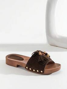 Solezae Dép lê nữ màu nâu nhung đính tua rua và hạt cườm, đế giả gỗ – Mềm mại, thời trang và dễ mang. - màu nâu - Xem 6