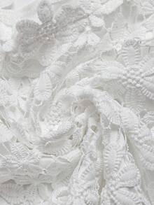 SHEIN DreamScene 大码纯色蕾丝拼接贴花优雅连体衣