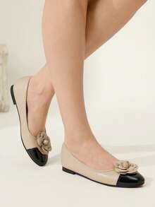 CUCCOO CHICEST Women's Colorblock Floral Decor Fashion Casual Slip-On Shoes - Beige - View 5