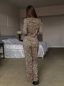 Dream Adore Women's Casual Leopard Print V-Neck Fitted Long Sleeve Pajama Set - Multicolor - View 2