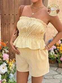 SHEIN Set de top bandeau con volantes y shorts de cintura ajustable a rayas para maternidad - Amarillo - Ver 1