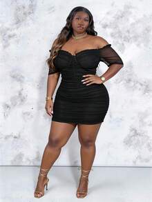 CurvyTilda 加露肩褶饰荷叶边修身连衣裙，女士生日礼服 - 黑色 - 查看 1