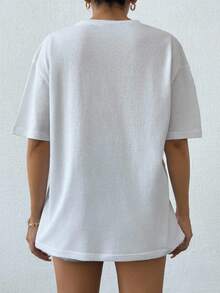 SHEIN 100%純棉大尺碼女款休閒短袖白色T恤，附刺繡細節 - 白色 - 查看 2