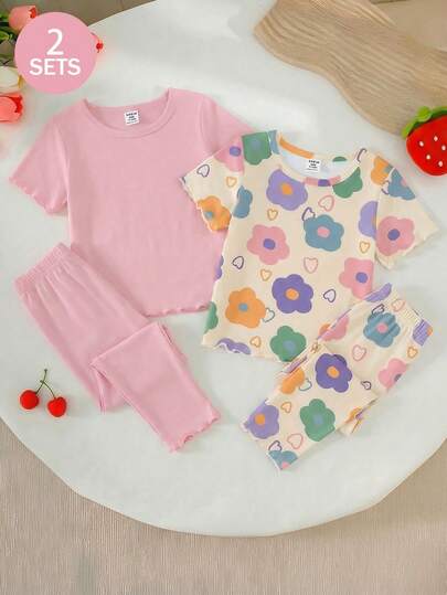 两件套女婴粉色纯色碎花套装，圆领短袖上衣和裤子，荷叶边下摆，可爱田园风，针织面料，舒适柔软，睡衣/家居服套装