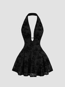 Sweetra 女士优雅时尚性感露背吊带黑色网纱叶子花朵搭配植绒花朵腰部装饰迷你短裙，适合春、夏、秋季穿着。 - 黑色 - 查看 1