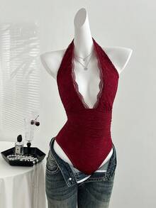 Sweetra Retro American Red Lace V-Neck Backless Ruched Bodysuit, Sexy Fitted Design, Fashion New Arrival For Early Spring - Burgundy - View 2