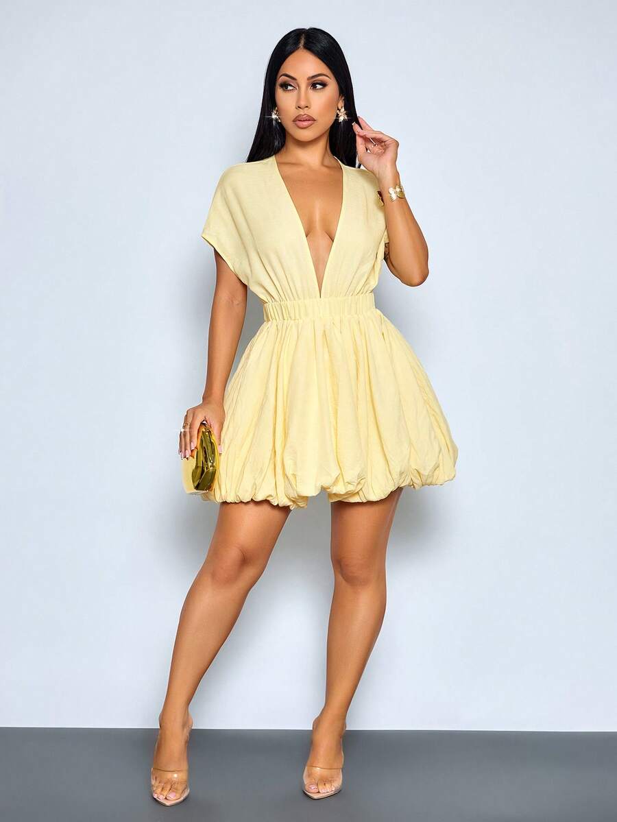 SOLERSUN 女士优雅浅黄色深V领褶皱腰部灯笼迷你连衣裙，春夏女装，完美适用于海滩度假、夏季派对和休闲外出 - 淡黃色 - 查看 1