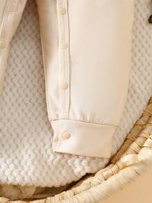 Souflis Souflis 0-3岁婴幼儿男女通用绅士风领结短袖连体衣，适合6-24个月男婴，春夏日常/户外/居家穿着。 - 彩色 - 查看 5