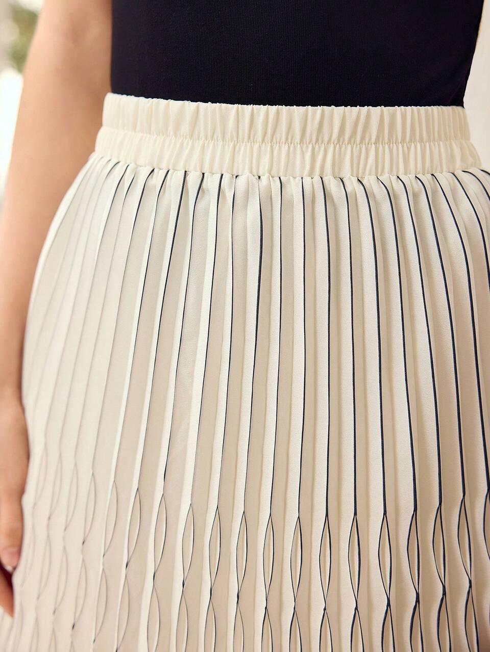 WOMEN'S PLEATED CONTRAST COLOR HIGH ELASTIC WAIST SKIRT