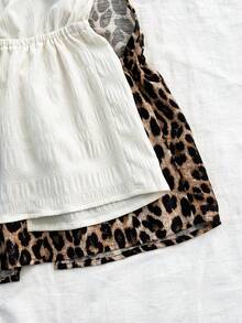 Soleia 两件套度假性感豹纹吊带V领露背系带纹理面料红色吊带背心，适合假日、约会、下午茶、度假、音乐节、波西米亚风等场合。 - 彩色 - 查看 5