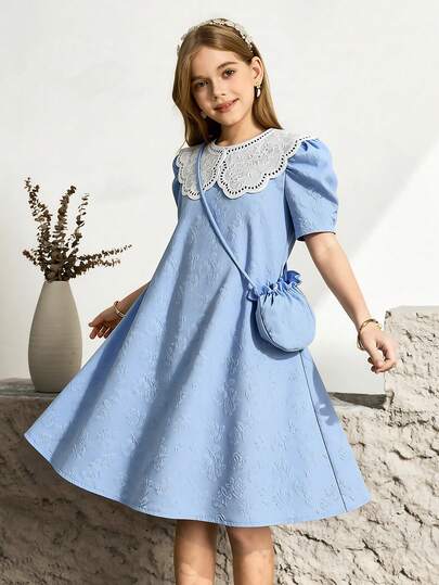 女童优雅定制彼得潘领连衣裙，A字裙摆，蓝色提花面料，柔软舒适，高端设计，带口袋，灯笼袖，适合日常穿着、生日派对等场合
