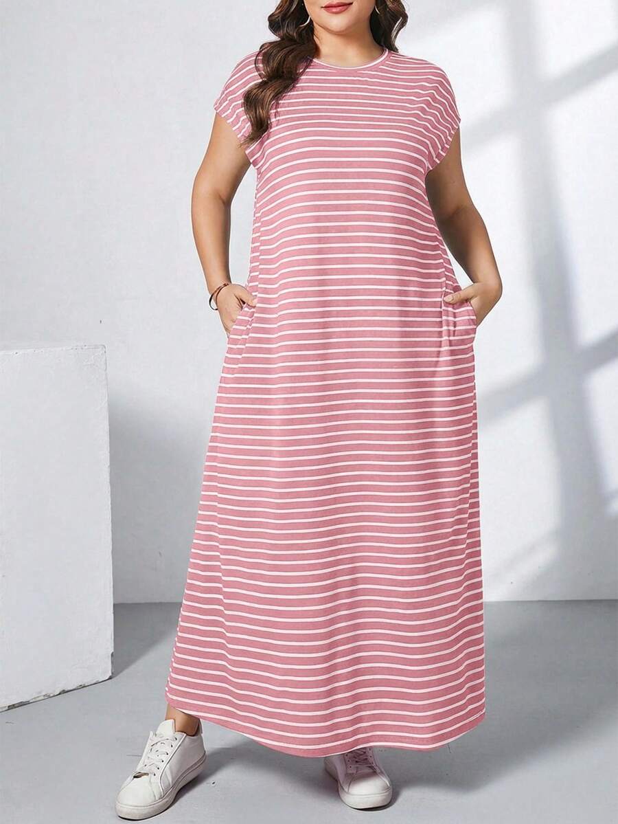 SHEIN Essnce 大码条纹印花圆领斜插口袋休闲短袖连衣裙 - 粉色 - 查看 1