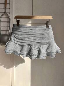 Elamini 2026夏季新款性感可爱风不对称荷叶边迷你裙，灰色度假风百搭半身裙，适合情人节、约会、优雅派对等场合，是女士夏季穿搭的理想之选。 - 灰色 - 查看 2