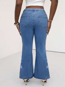 Slaydiva Summer Plus Size Casual Washed Floral Embroidered Flare Jeans Party Casual Summer Vacation Outfits For Women Flare Jeans - Blue - View 5
