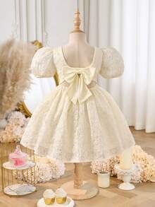 SHEIN Elegancka i śliczna sukienka dla młodej dziewczyny z krótkim rękawem i morelowym wzorem kwiatowym, zdobiona cekinami - Wielokolorowe - Zobacz 3